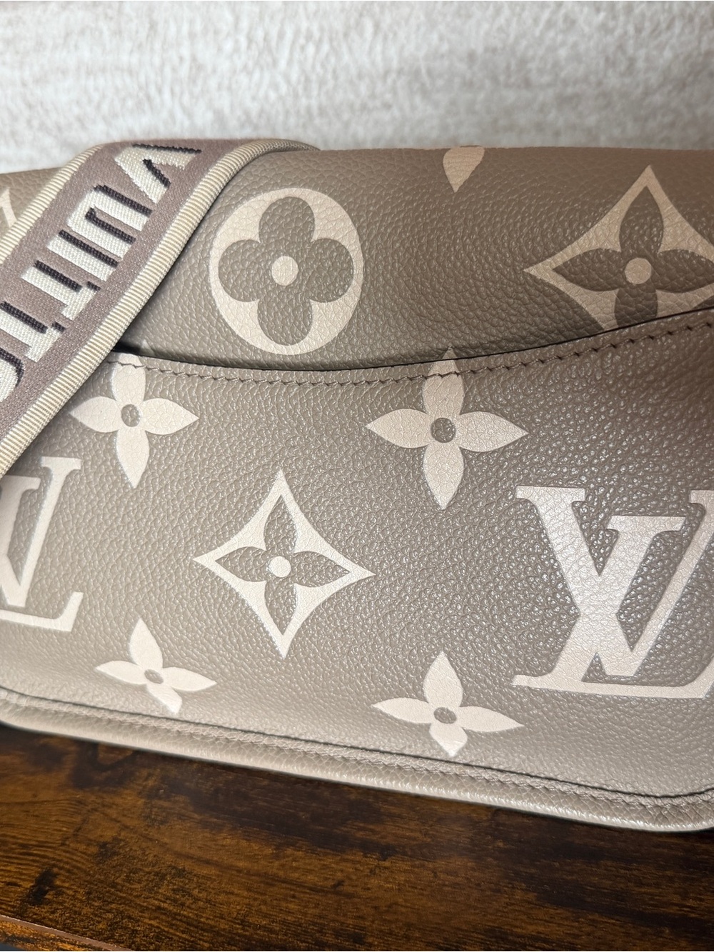 Louis Vuitton Taupe and Cream Monogram Crossbody Bag - Picture 3 of 4